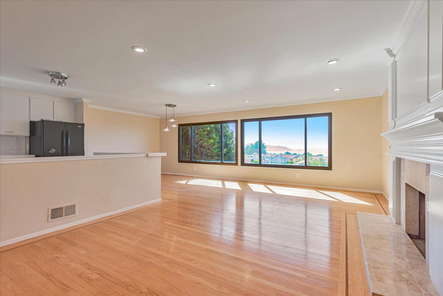 71 Eastridge Circle