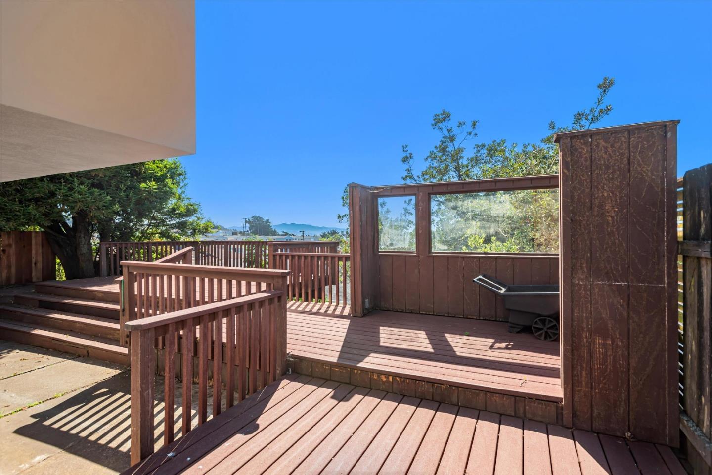 71 Eastridge Circle