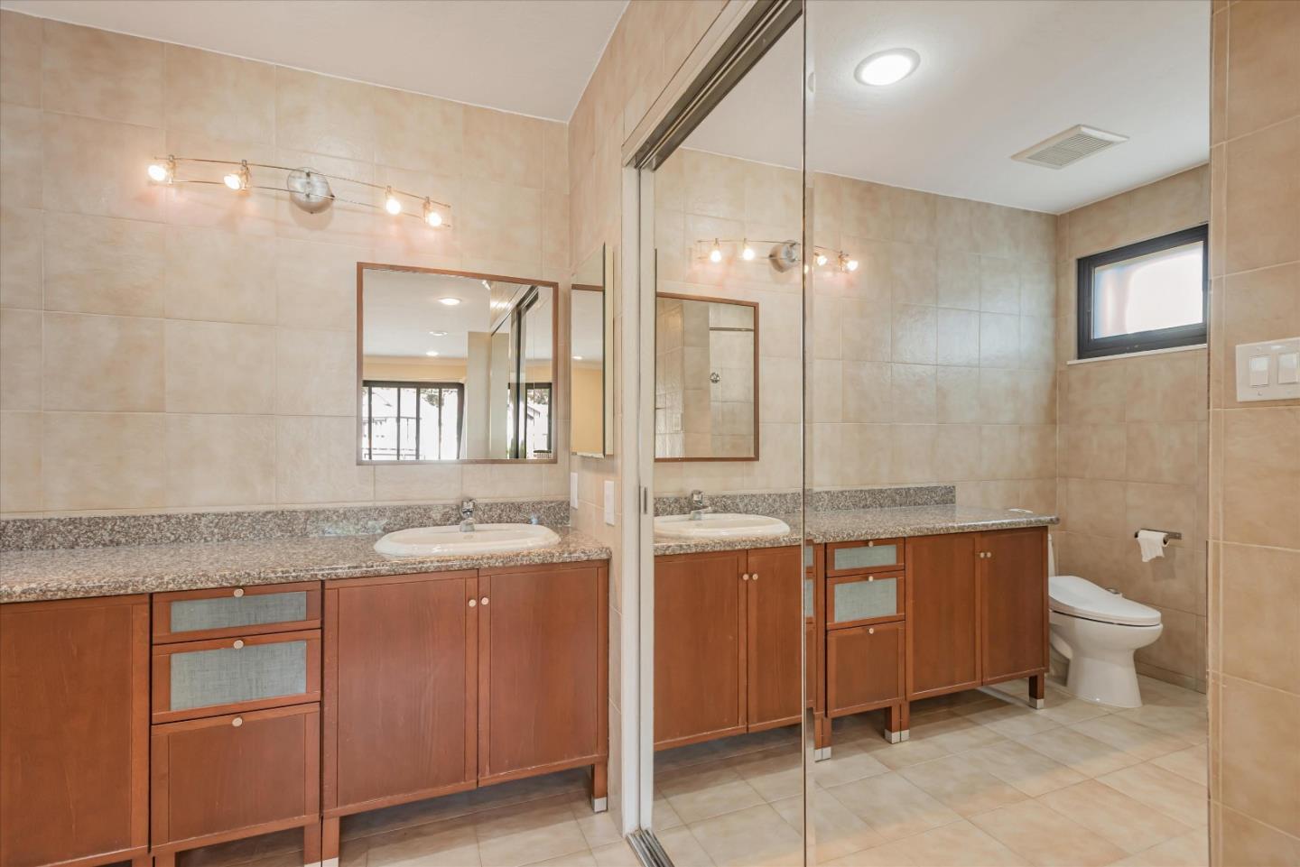 71 Eastridge Circle