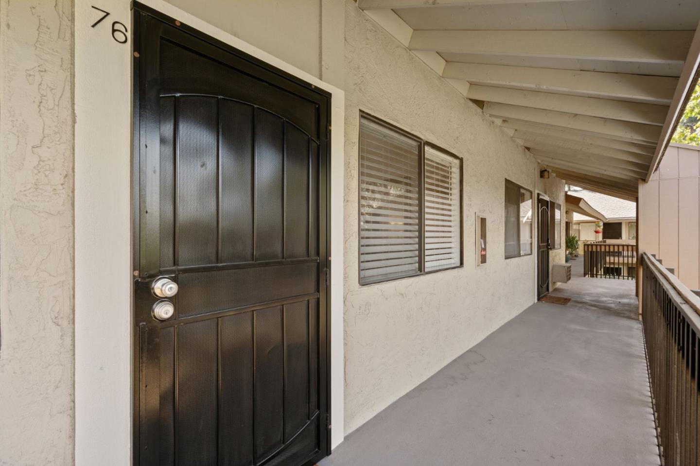 185 Union Avenue 76