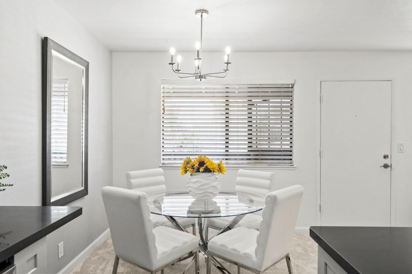 185 Union Avenue 76