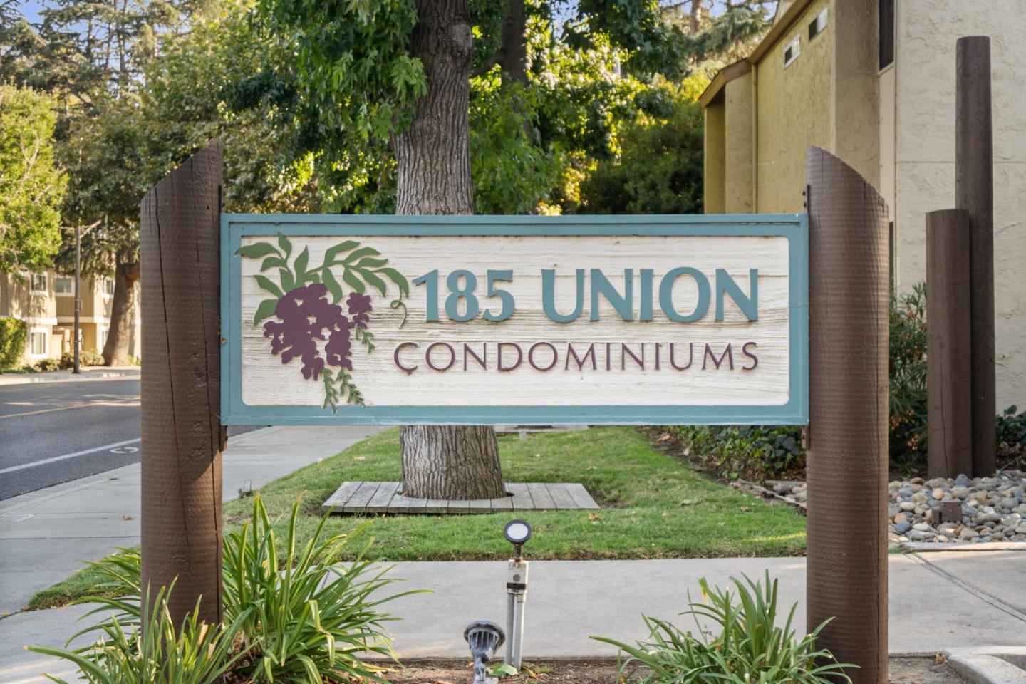 185 Union Avenue 76
