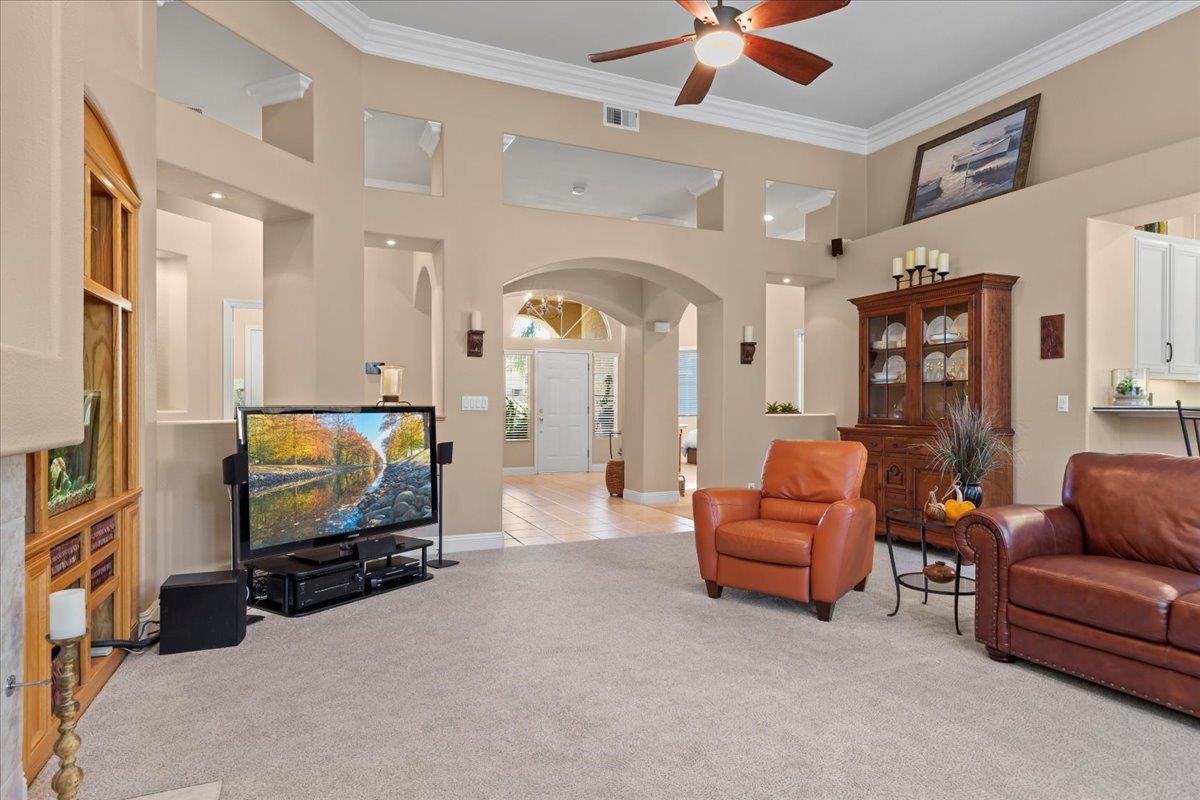 9720 Linnet Court