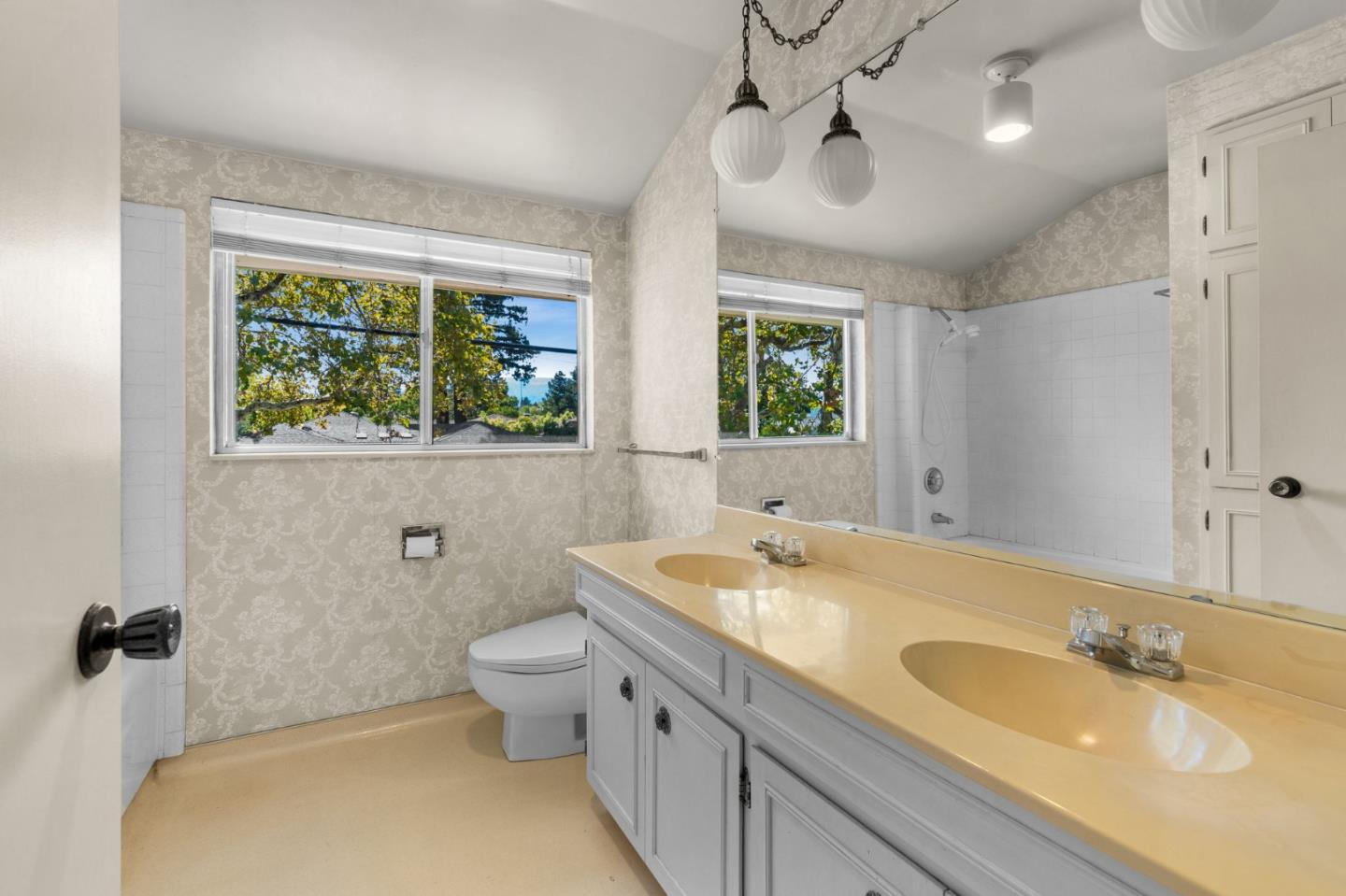 2166 Jardin Drive
