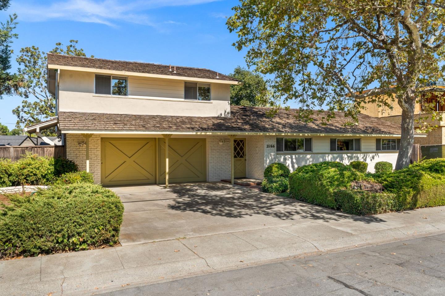 2166 Jardin Drive