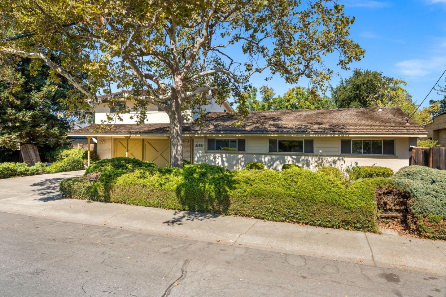 2166 Jardin Drive