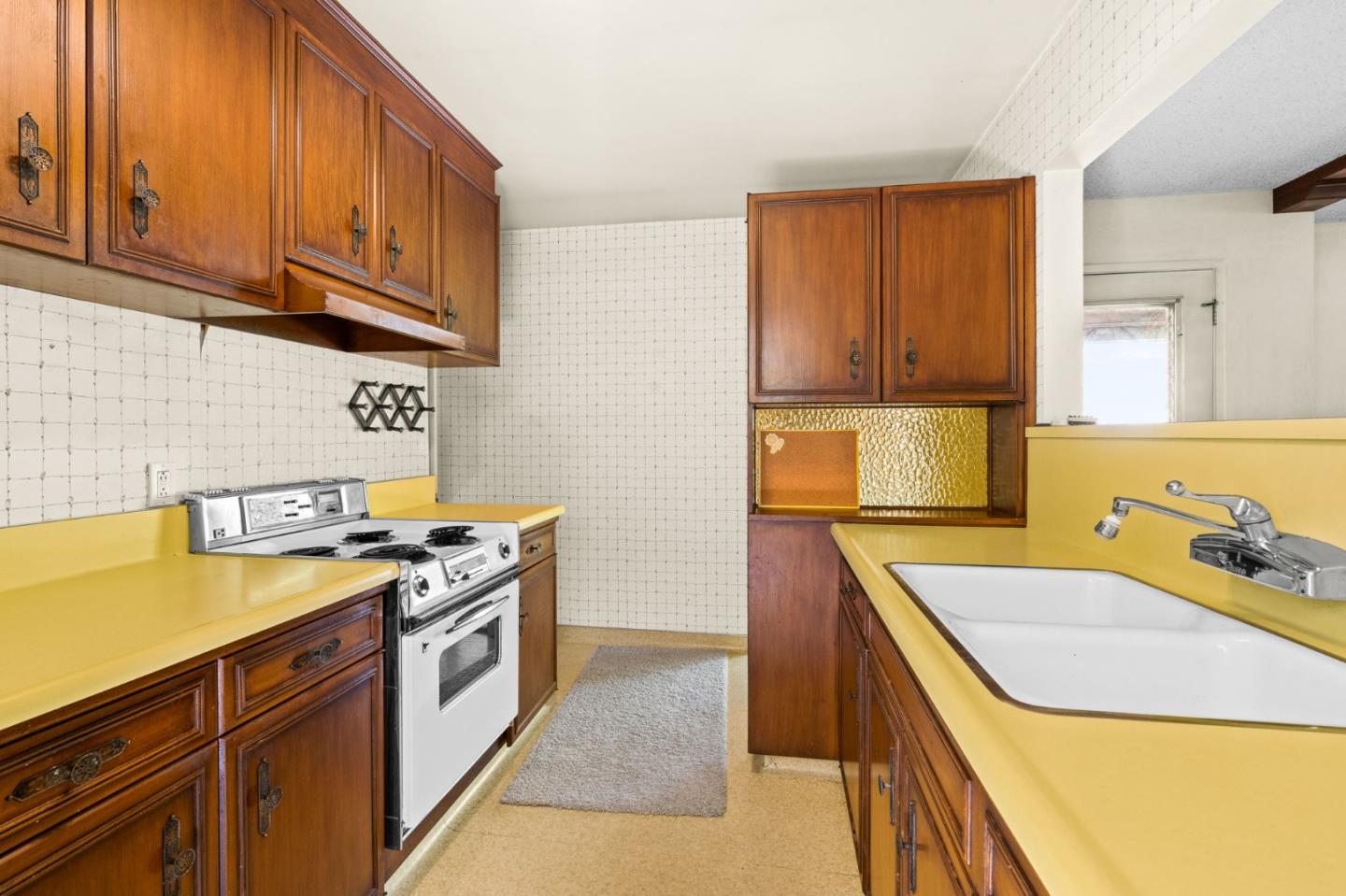 2166 Jardin Drive