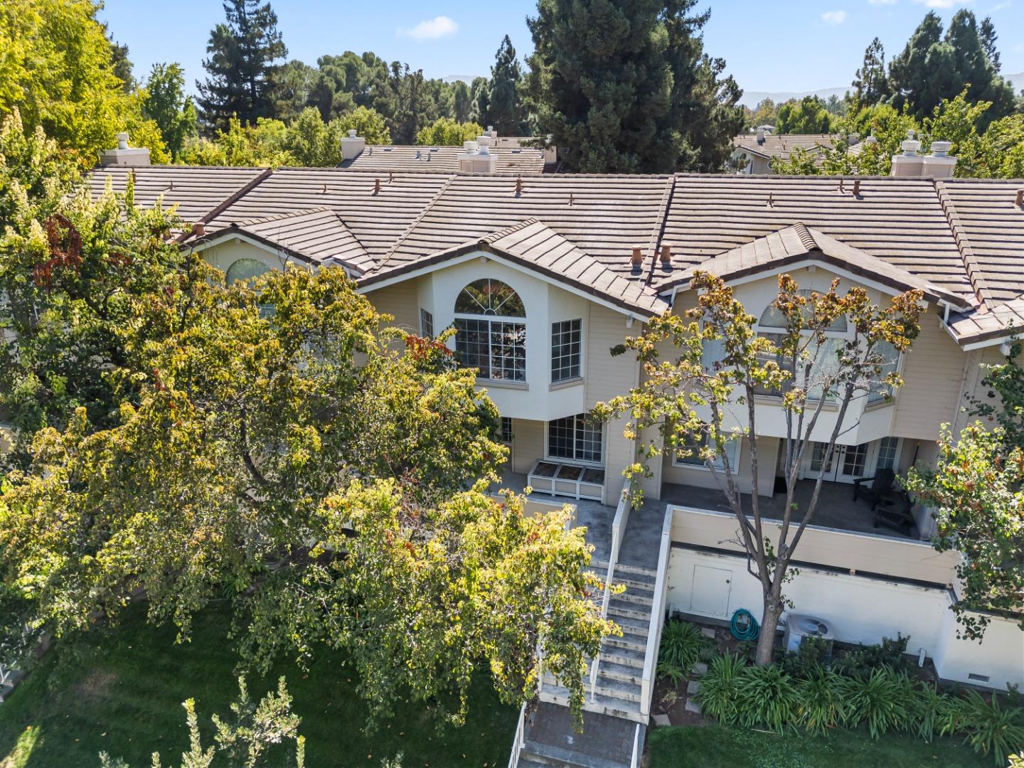 705 Hibiscus Place