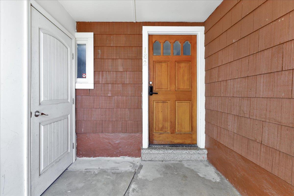 182 Tioga Avenue