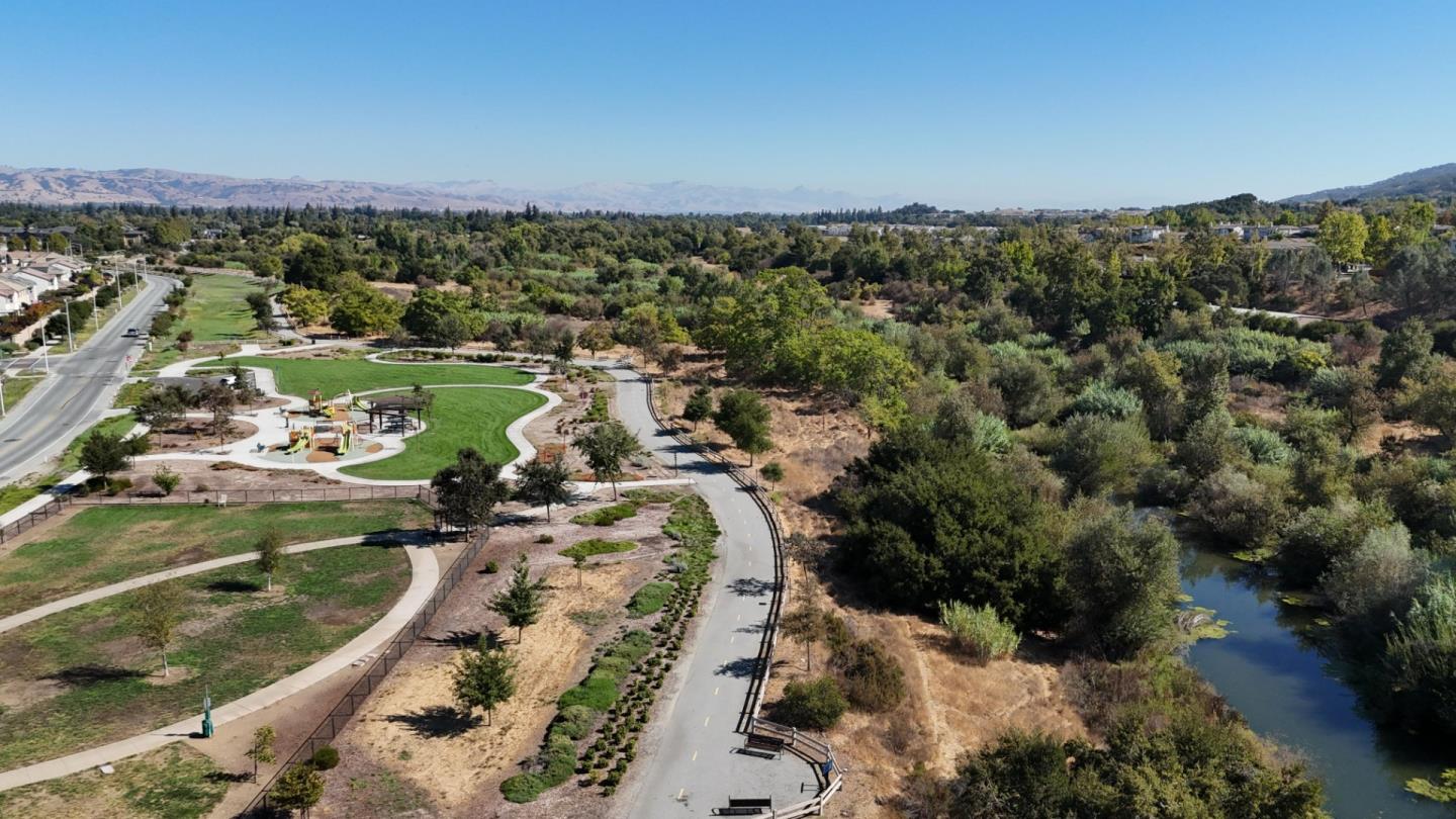 2541 Grassland Way