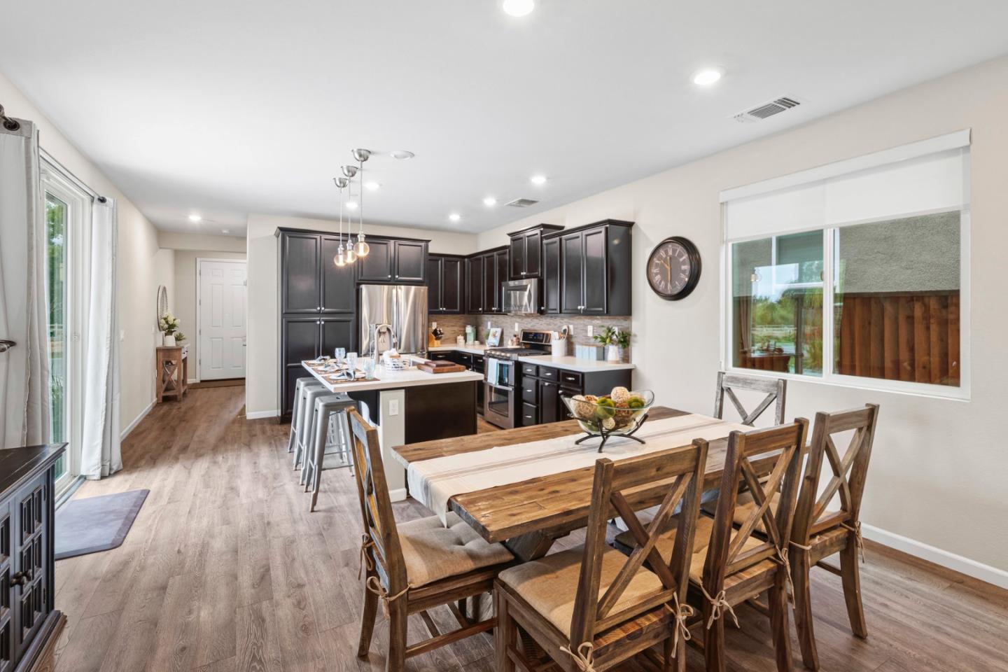 2541 Grassland Way