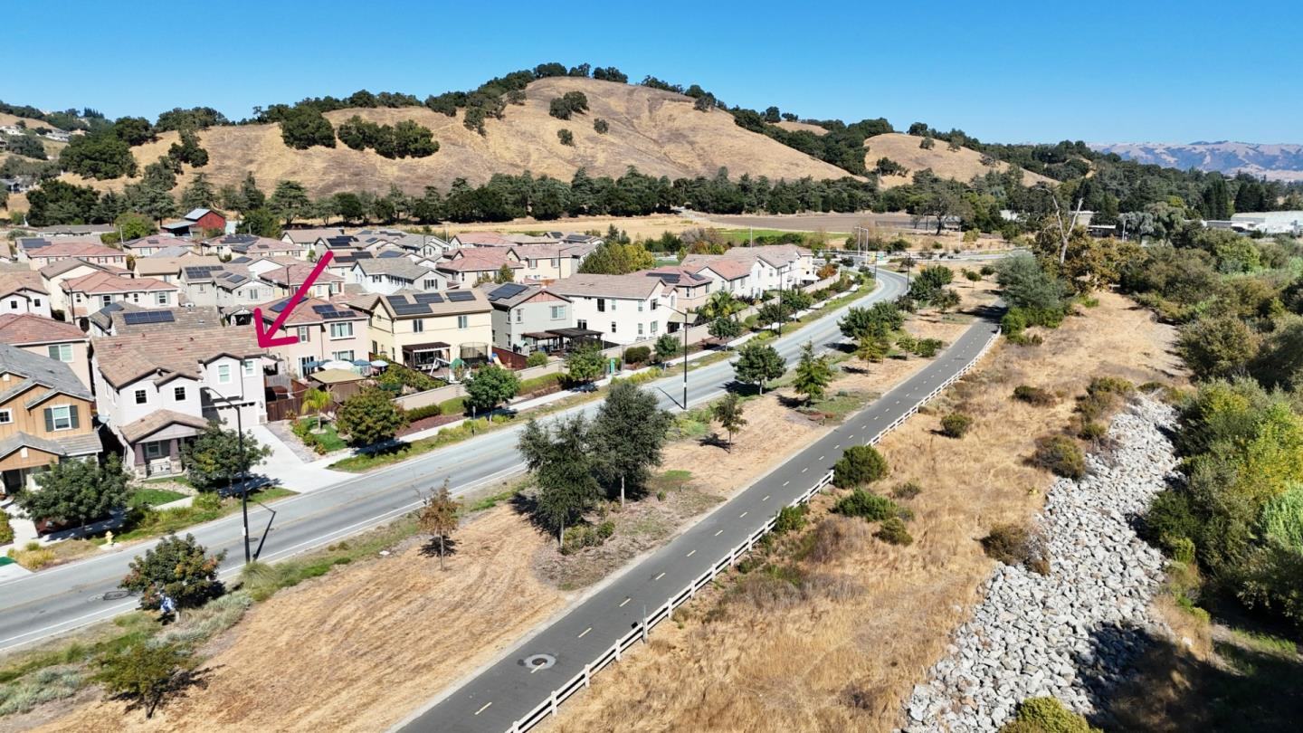 2541 Grassland Way
