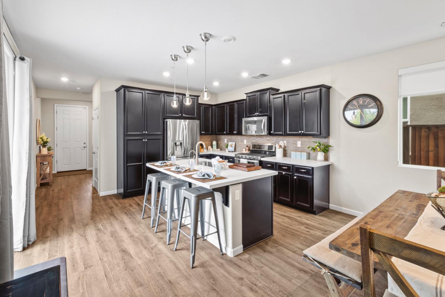 2541 Grassland Way