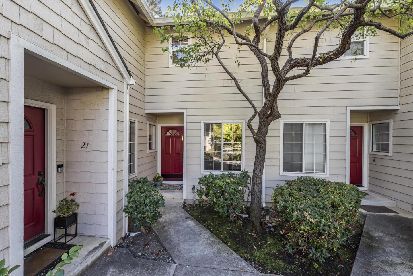 173 Sierra Vista Avenue 23