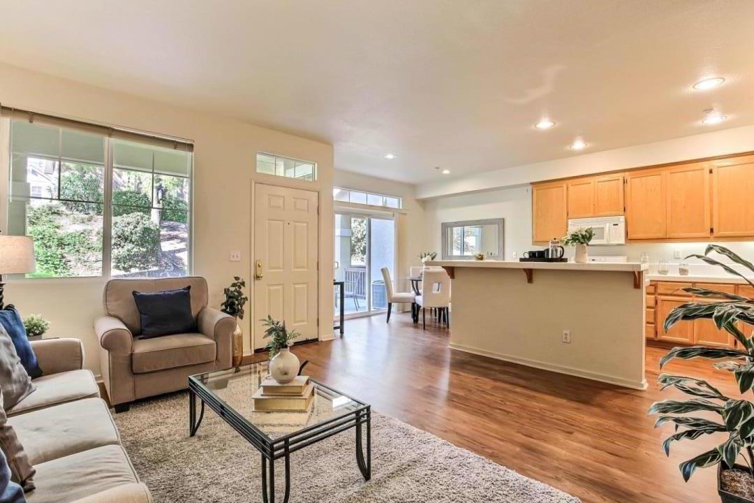 211 Wildrose Common 6