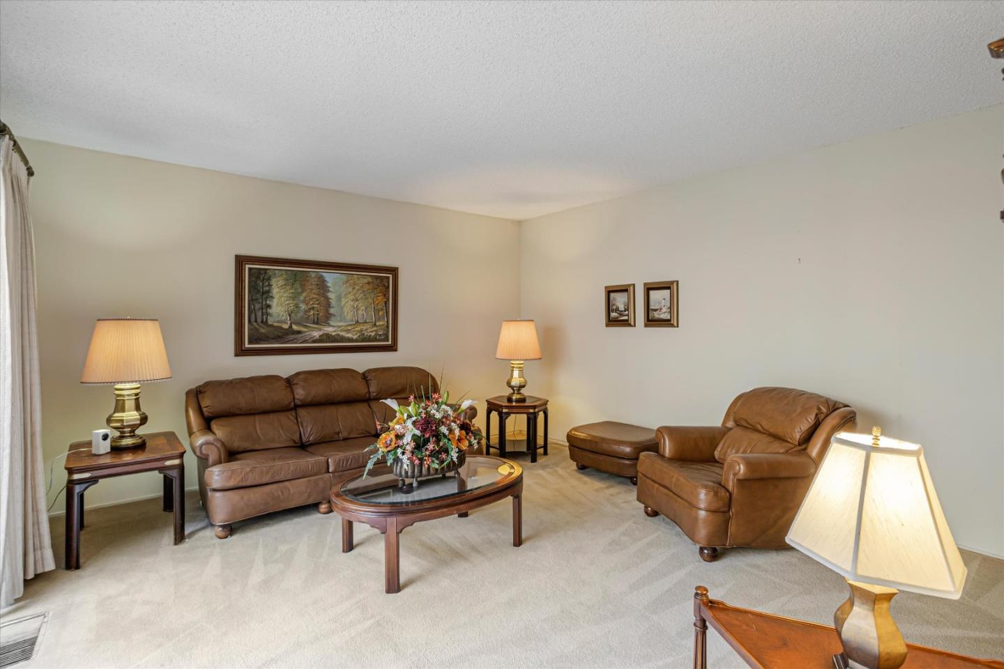 476 Golfview Drive