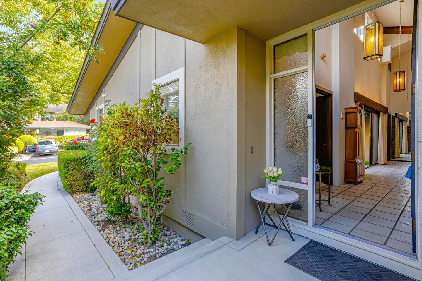 476 Golfview Drive