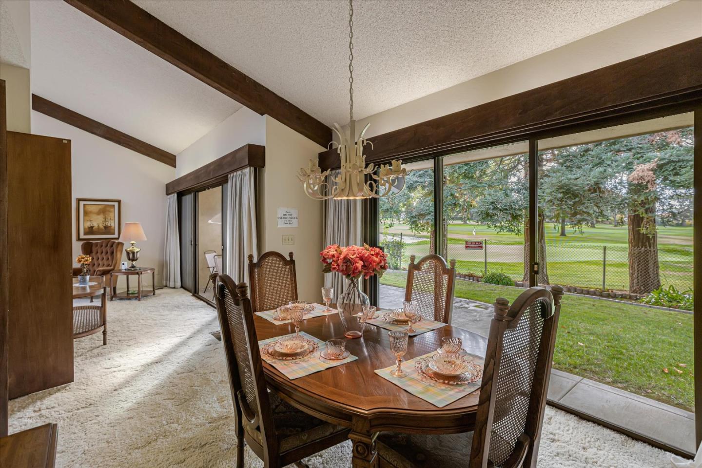 476 Golfview Drive