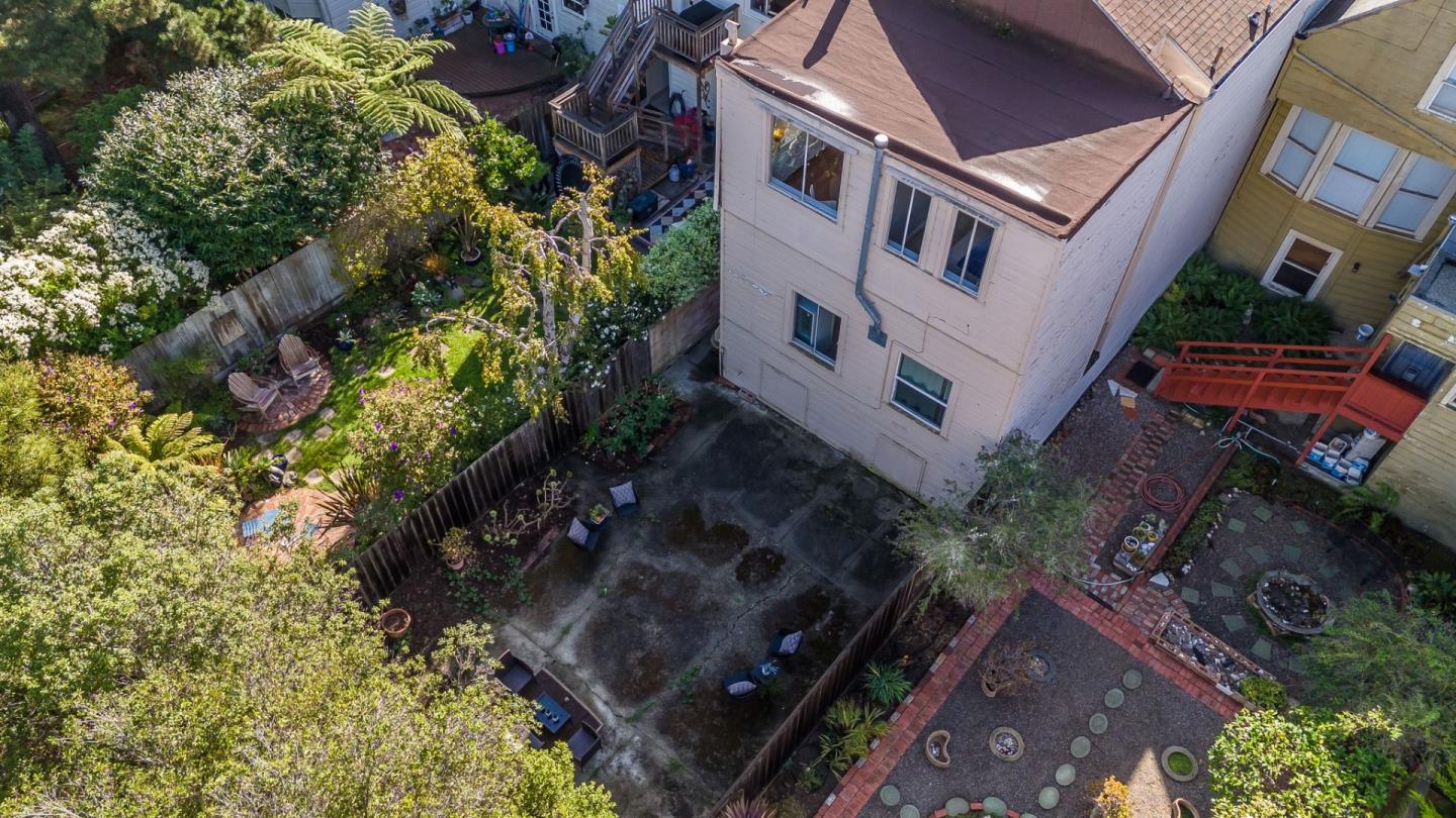 276 Valley Street