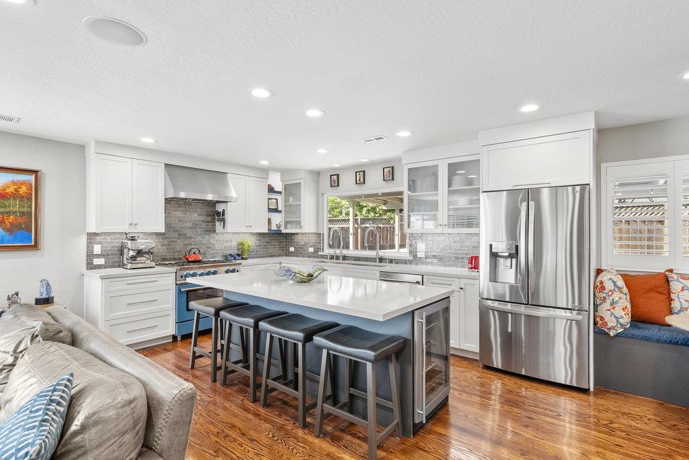 2525 Ontario Drive