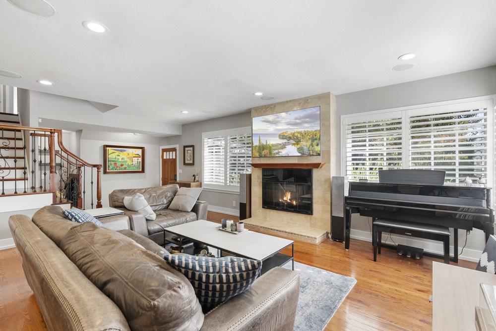 2525 Ontario Drive