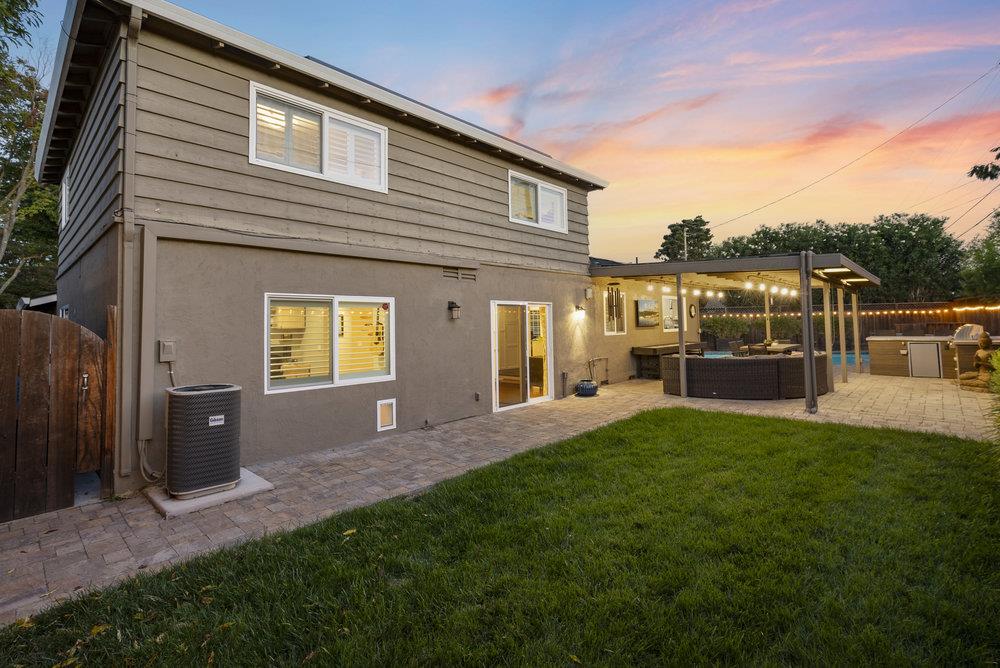 2525 Ontario Drive
