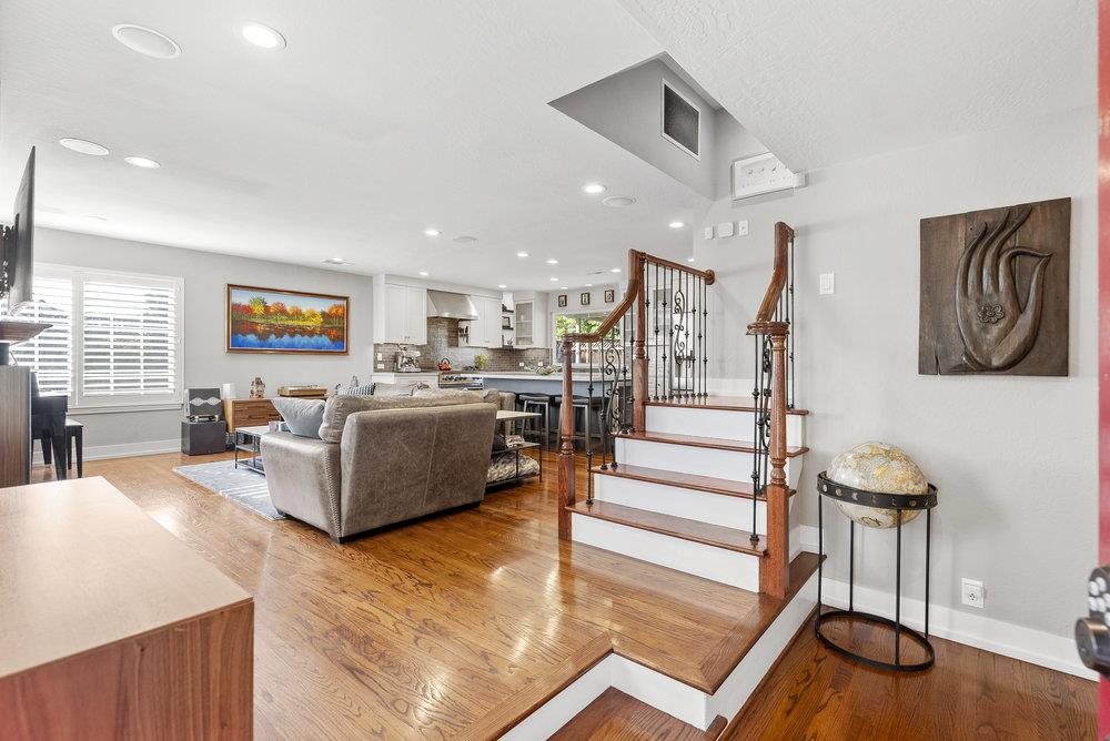 2525 Ontario Drive