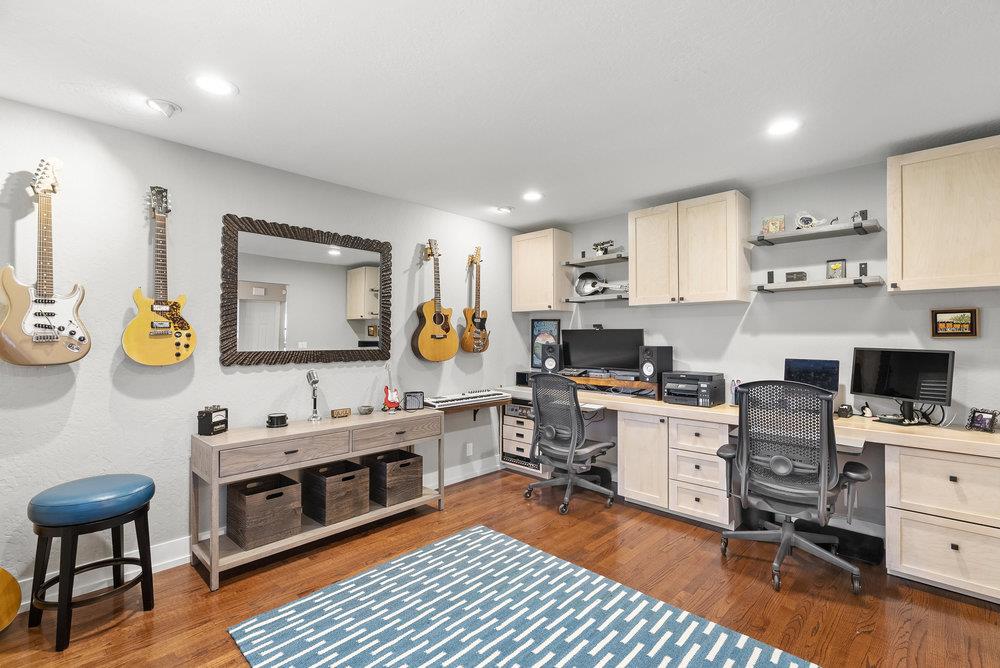 2525 Ontario Drive