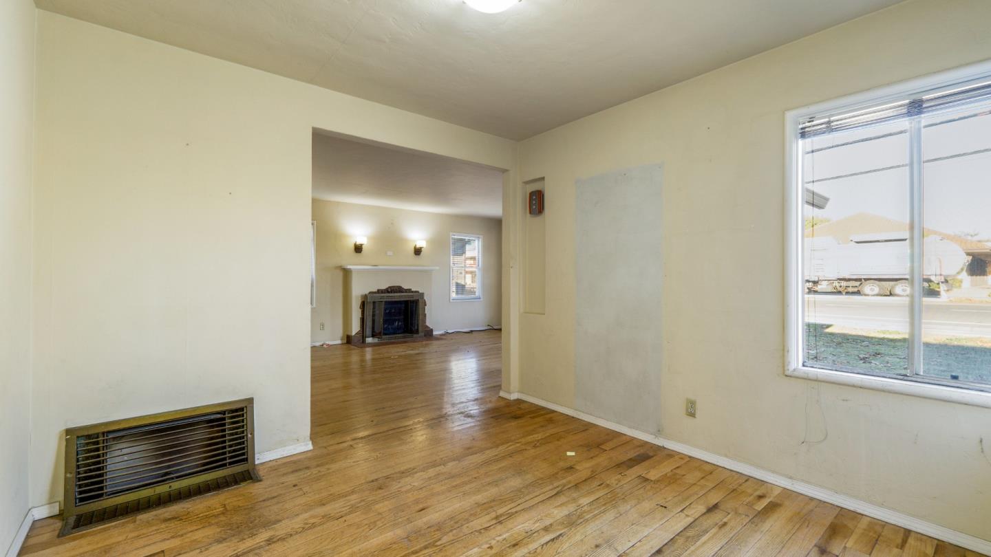 1107 North 4th Street
