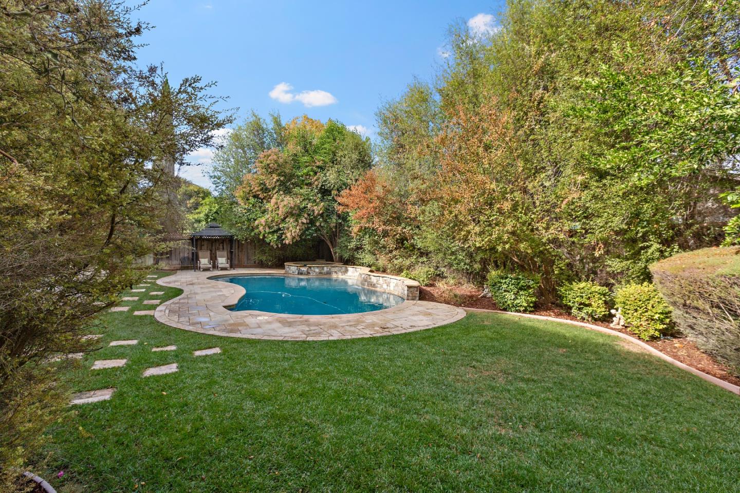 1187 Clark Way
