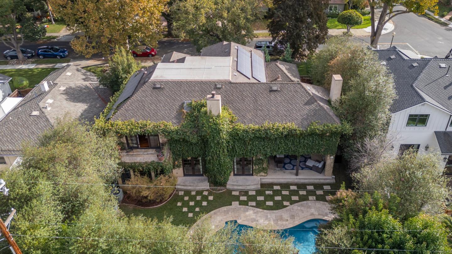 1187 Clark Way
