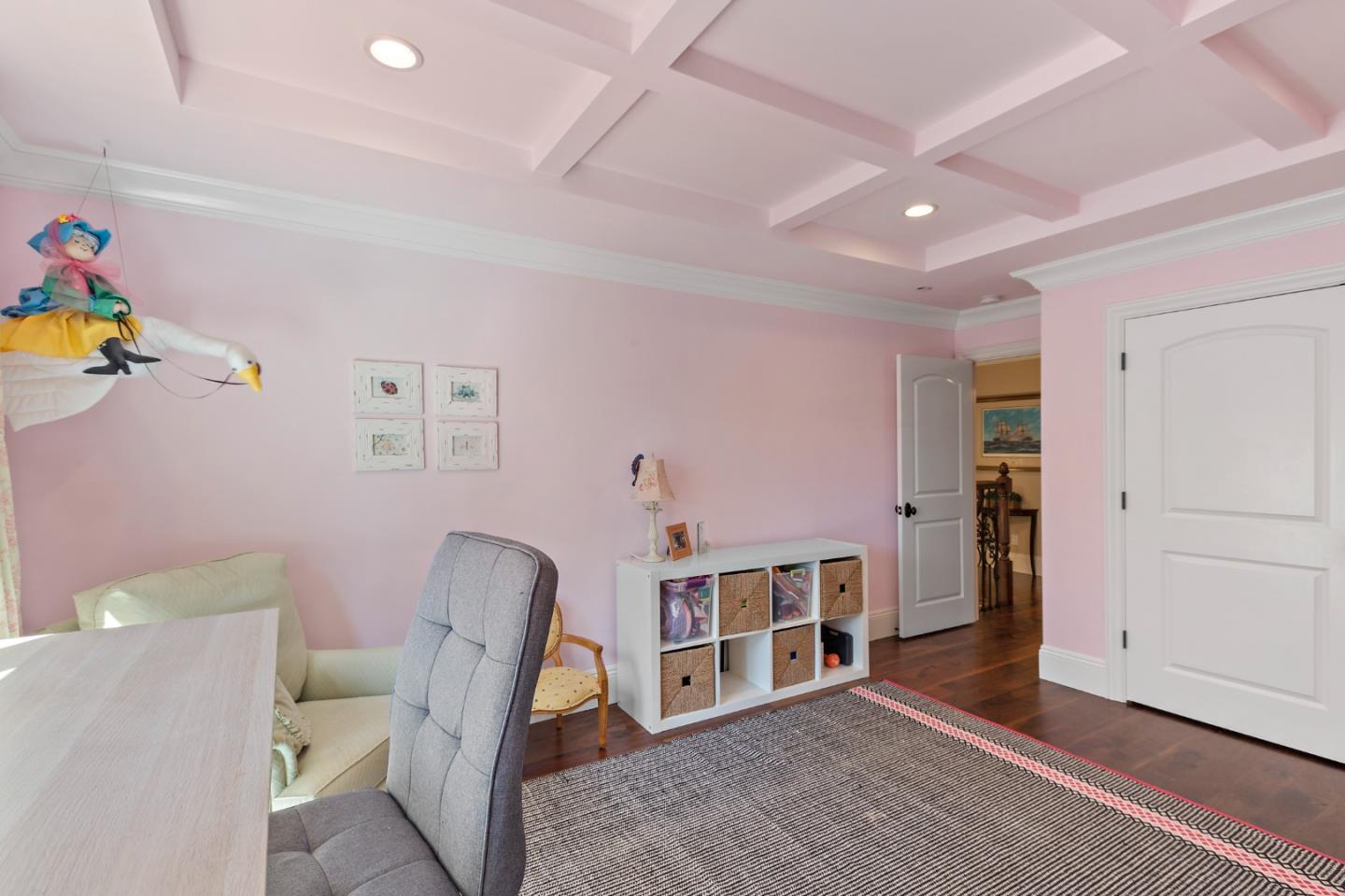 1187 Clark Way