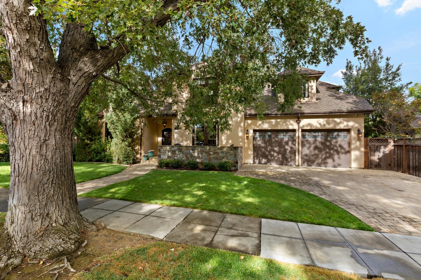 1187 Clark Way
