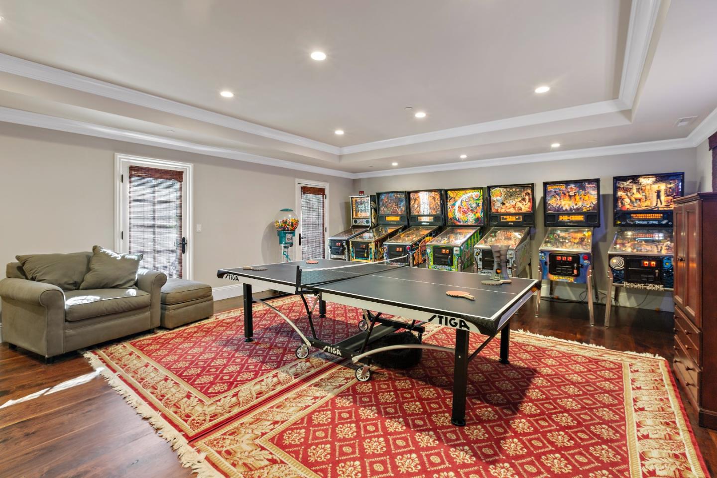 1187 Clark Way
