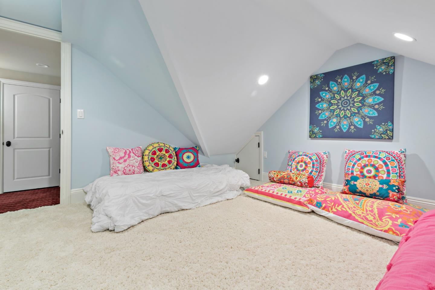 1187 Clark Way
