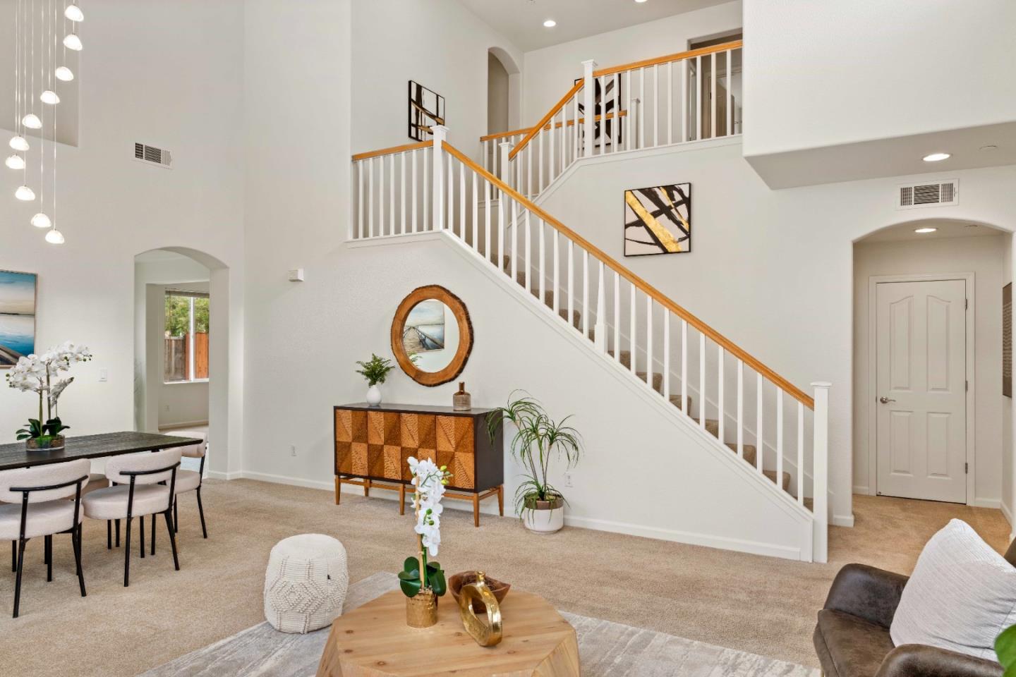 422 Kensington Way