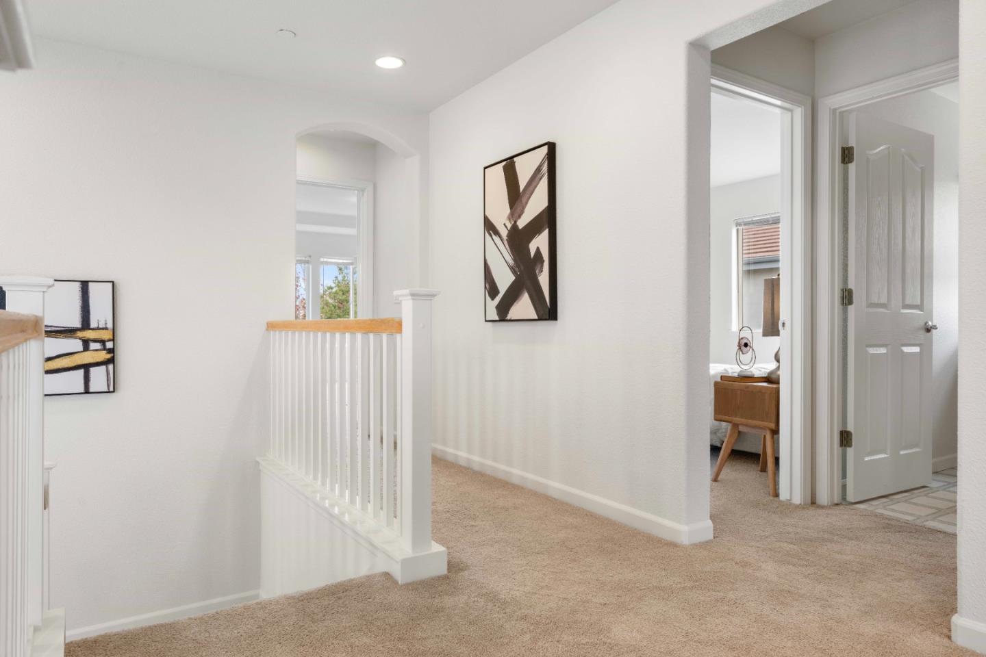 422 Kensington Way