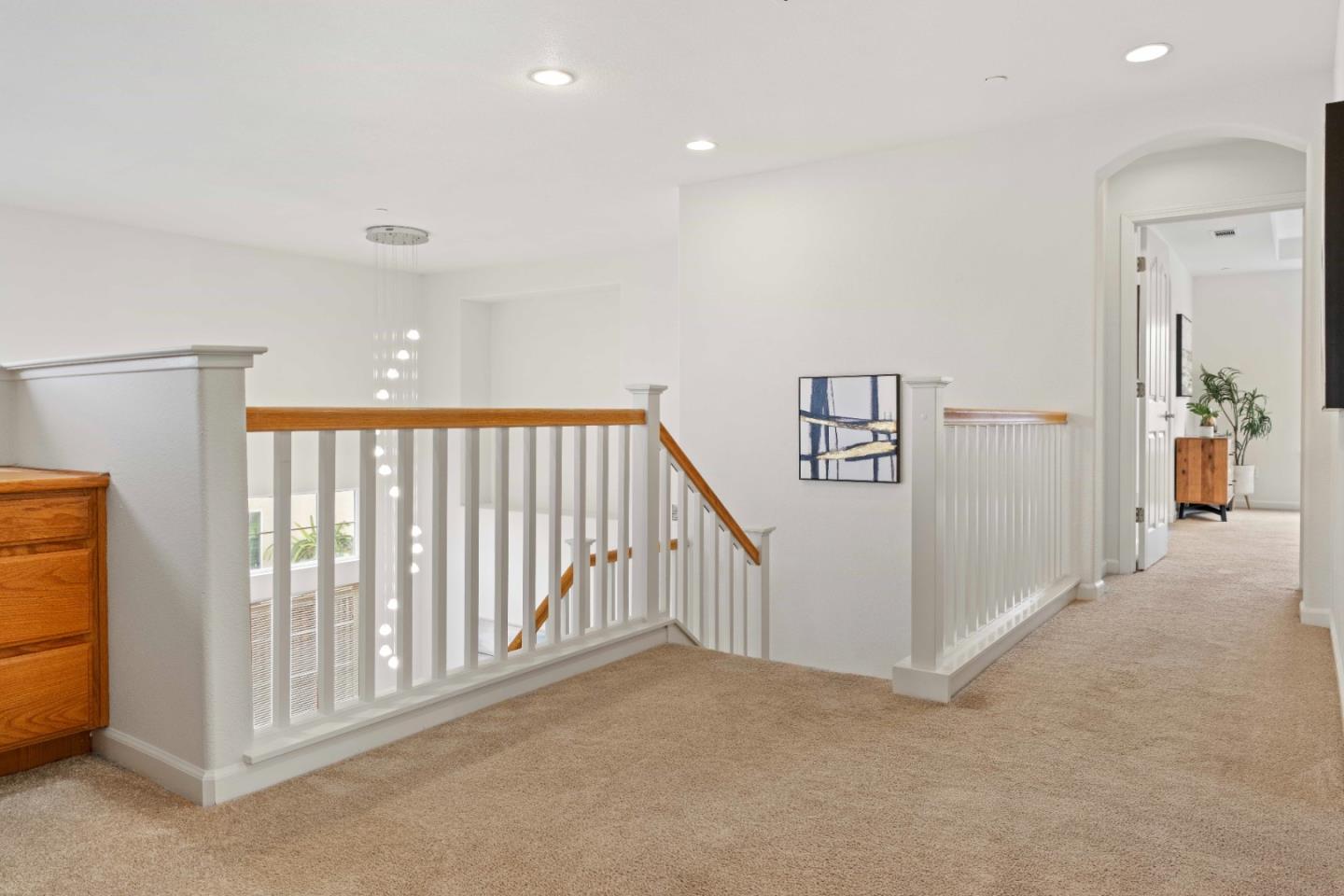 422 Kensington Way