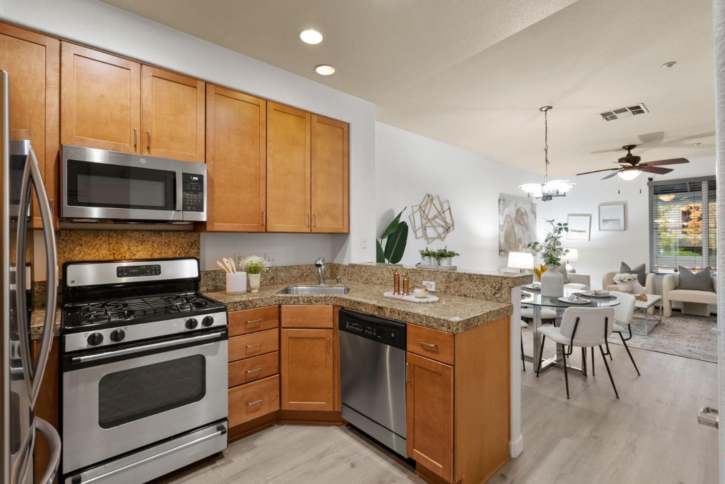 658 Kingsford Way