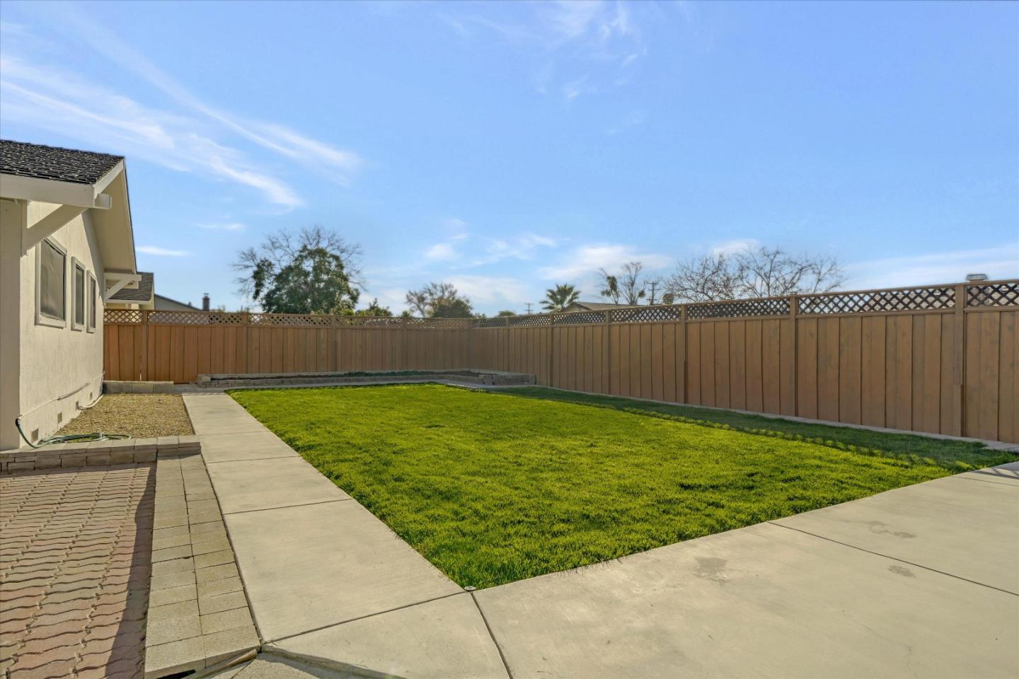 837 Arbor Court