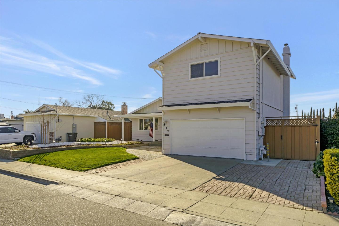 837 Arbor Court