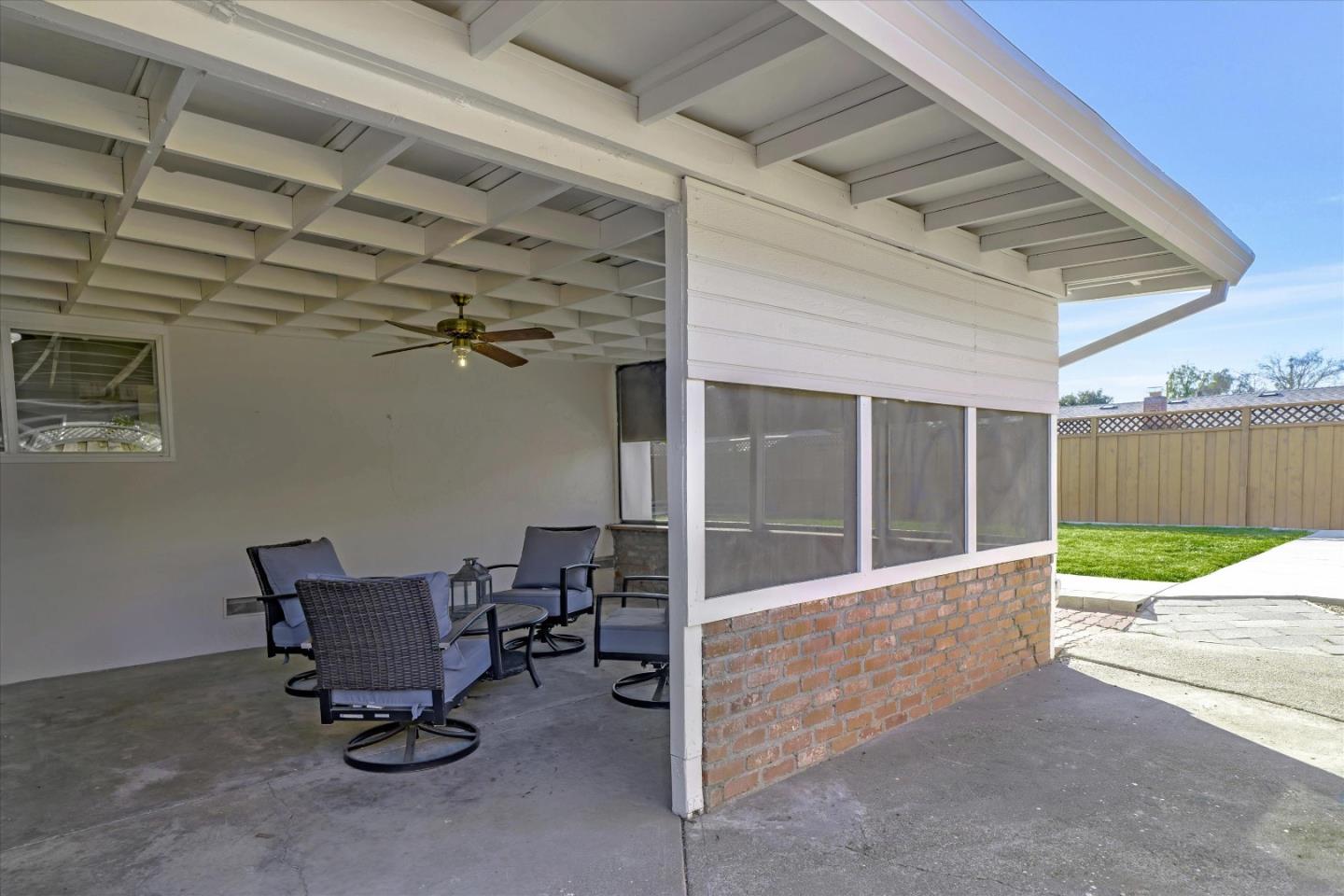 837 Arbor Court