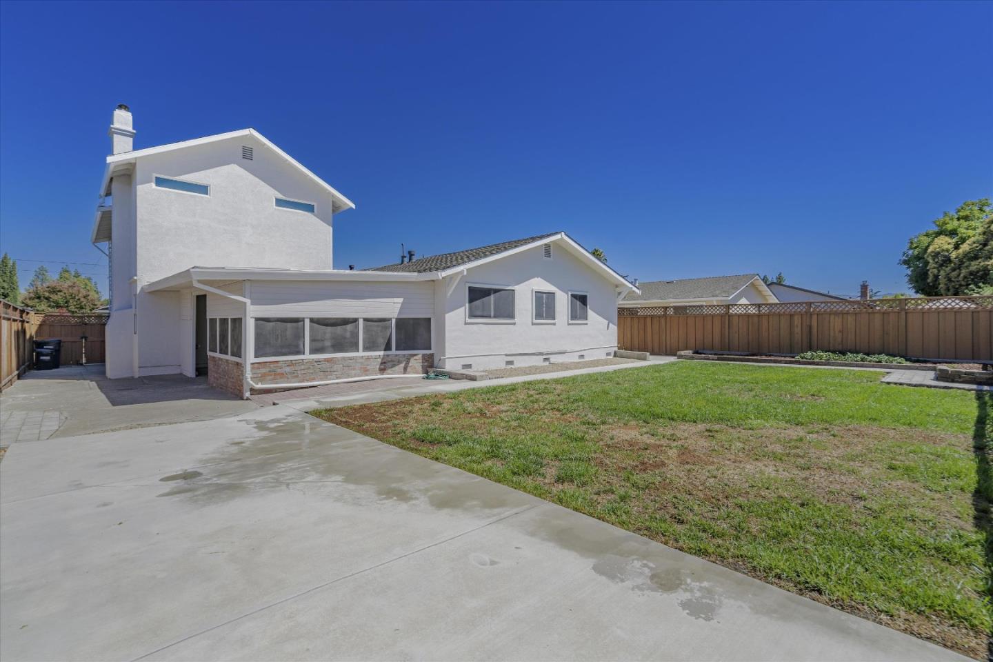 837 Arbor Court