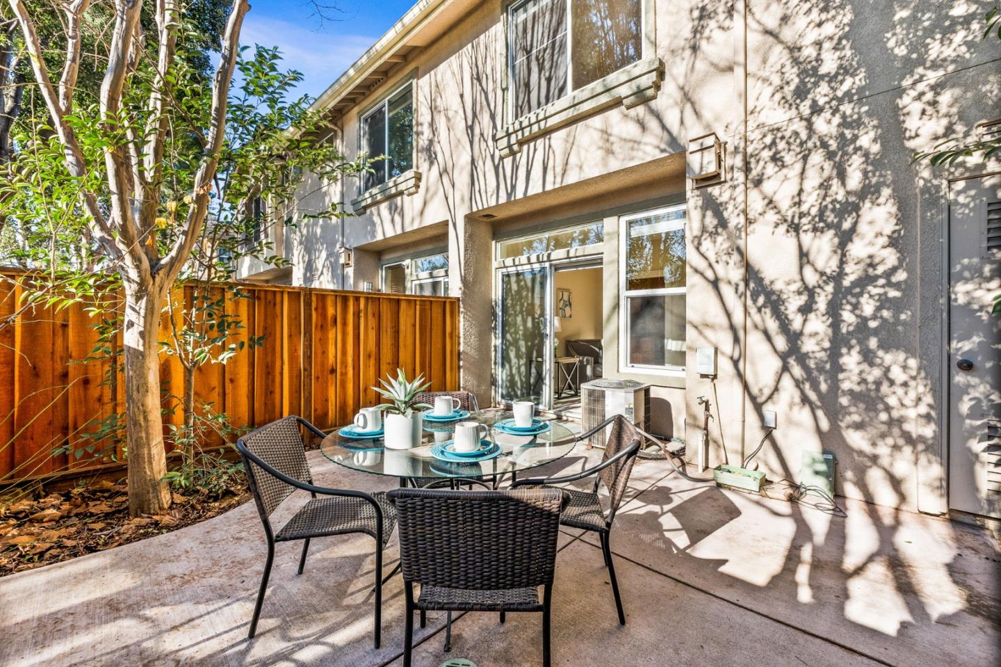 380 Ribbonwood Avenue