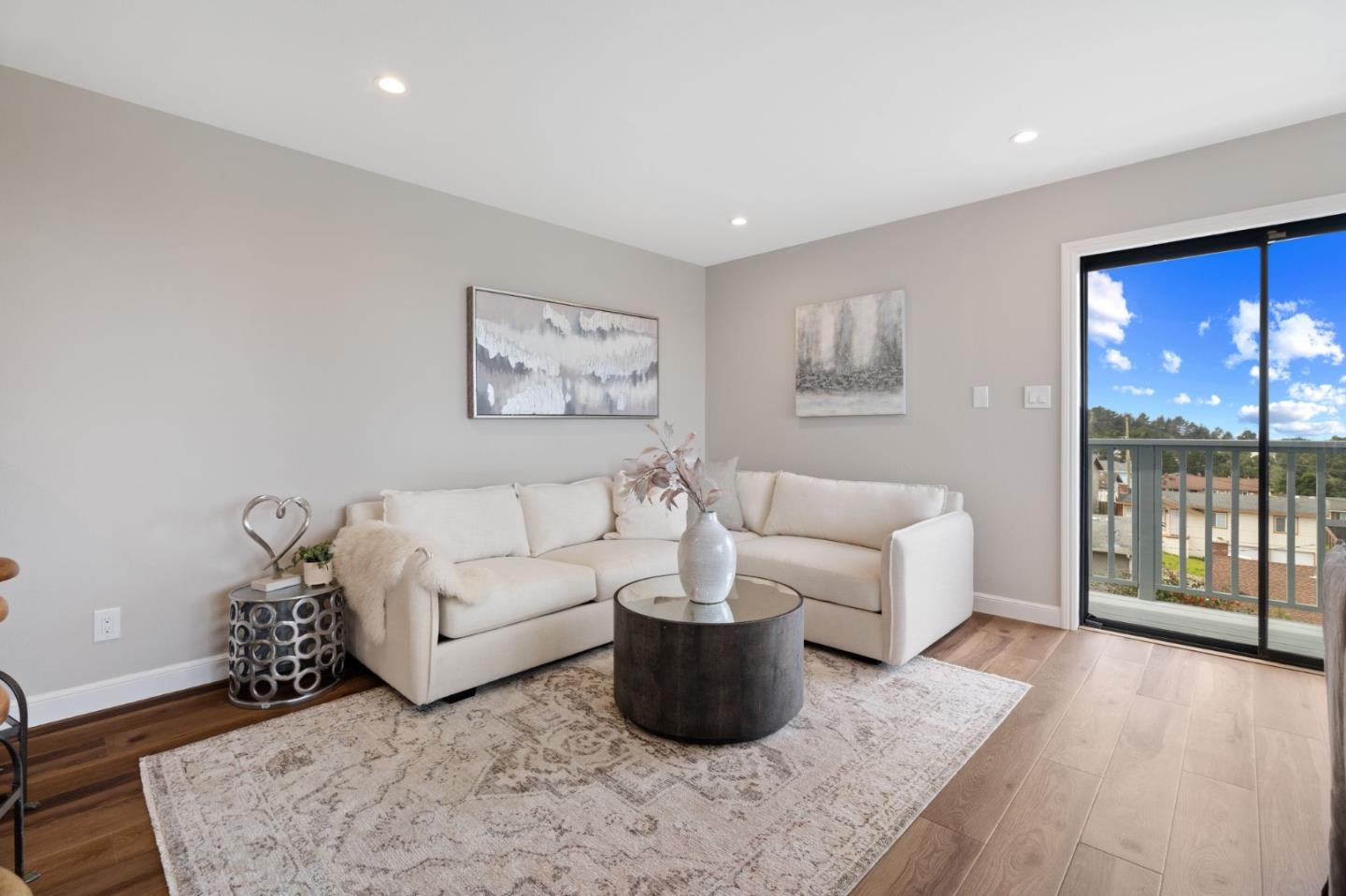 3901 Coronado Way