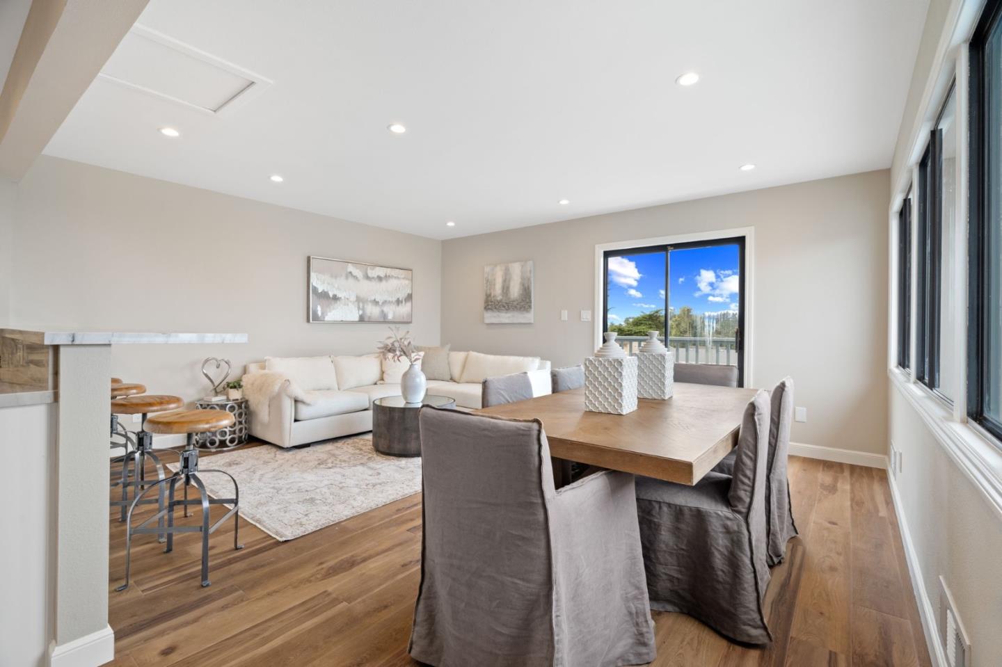 3901 Coronado Way