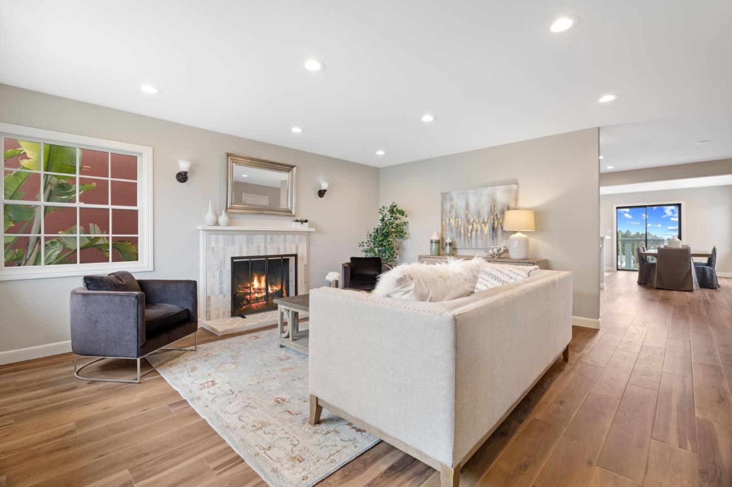 3901 Coronado Way