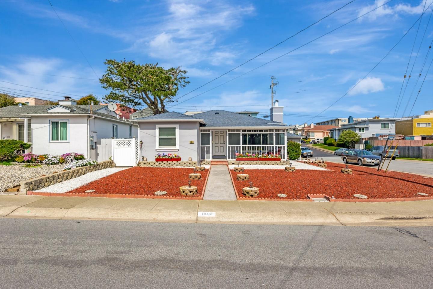 904 Wildwood Avenue