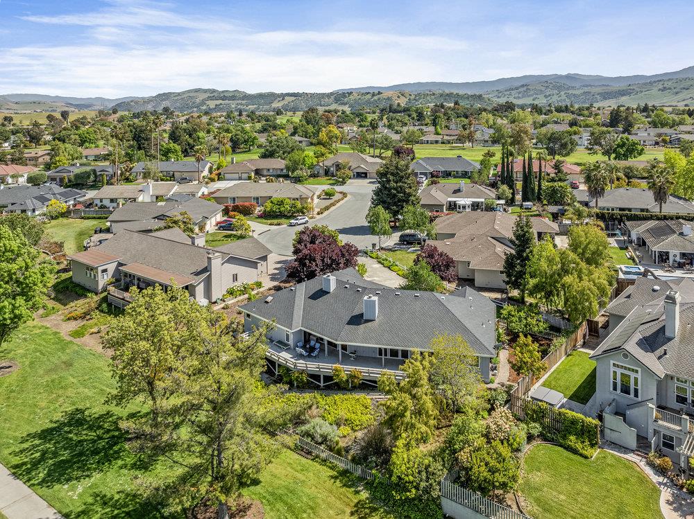 105 Louise Circle