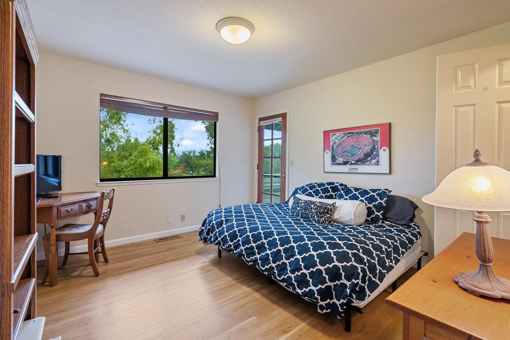 105 Louise Circle